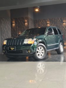 JEEP GRAND CHEROKEE LAREDO 2010